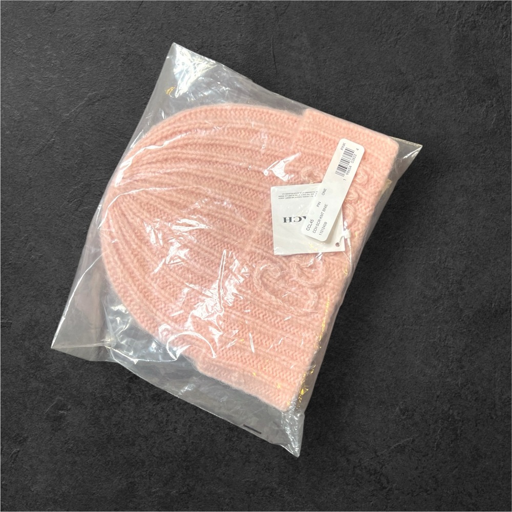 🔴New NWT Coach Script Knit Beanie Cozy Hat – Pink - Picture 3 of 3
